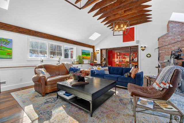 1125 Old Quaker Hill Road, Pawling, NY 12564