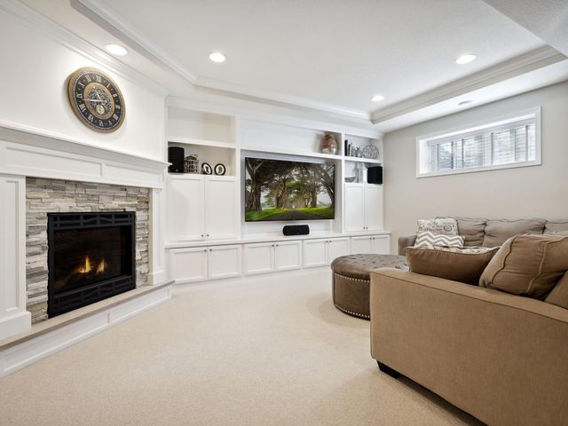 5209 W 48th Street, Edina, MN 55436
