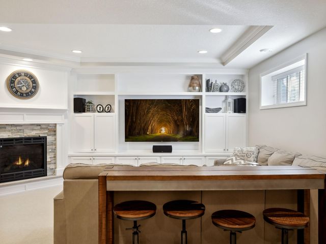 5209 W 48th Street, Edina, MN 55436