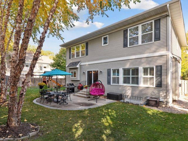 5209 W 48th Street, Edina, MN 55436