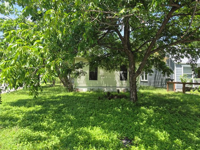 900 E 53rd ST, Austin, TX 78751