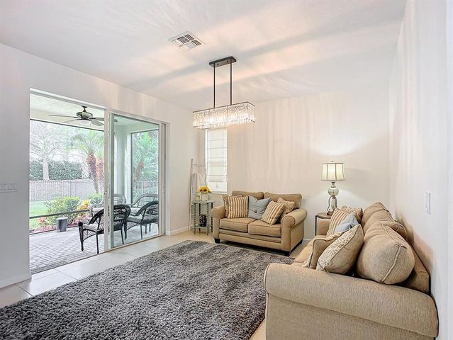 11931 SW Crestwood Circle, Port St. Lucie, Port St Lucie, FL 34987
