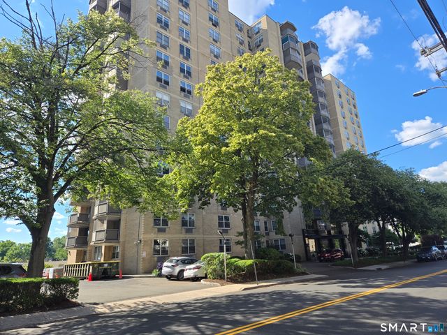 50 Glenbrook Road 2B, Stamford, CT 06902
