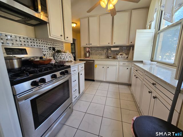 50 Glenbrook Road 2B, Stamford, CT 06902