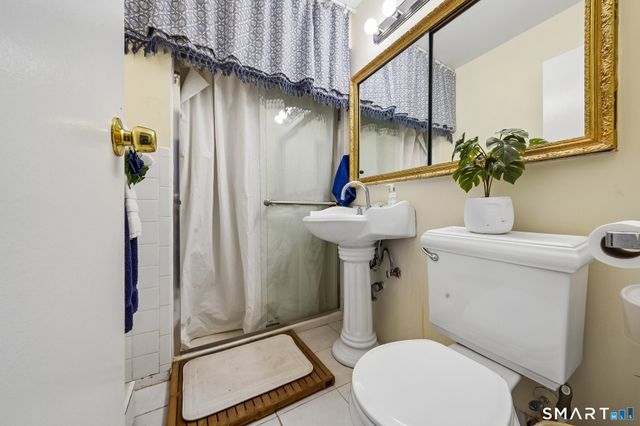50 Glenbrook Road 2B, Stamford, CT 06902