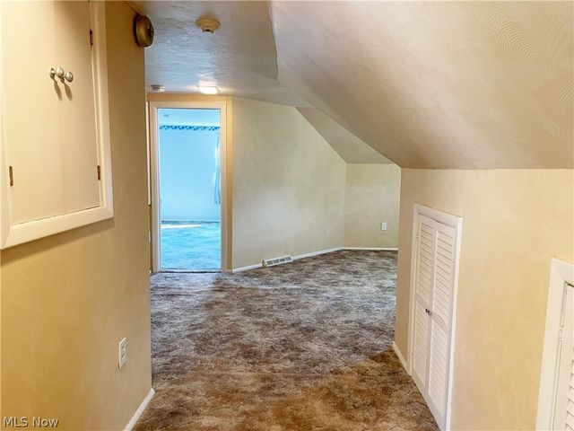 1661 Byron Drive, Mayfield Heights, OH 44124