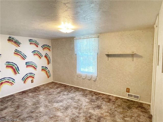 1661 Byron Drive, Mayfield Heights, OH 44124