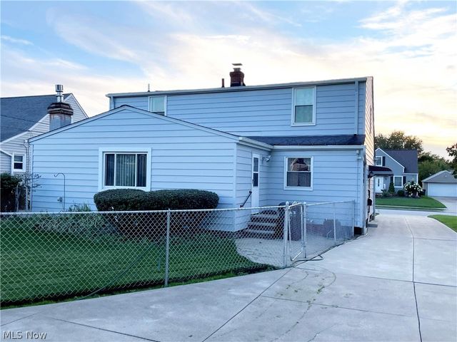 1661 Byron Drive, Mayfield Heights, OH 44124