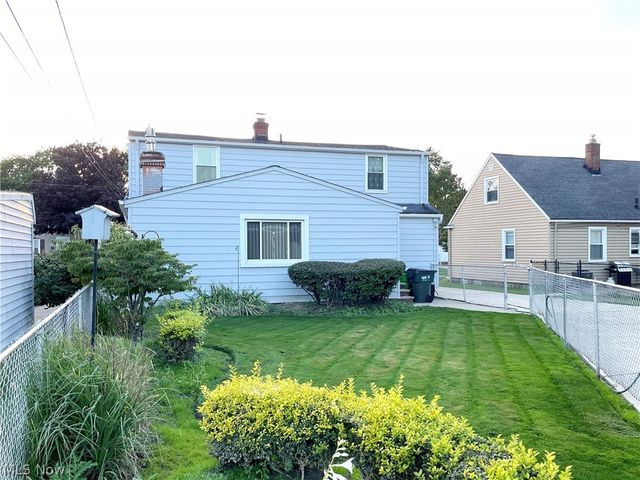 1661 Byron Drive, Mayfield Heights, OH 44124