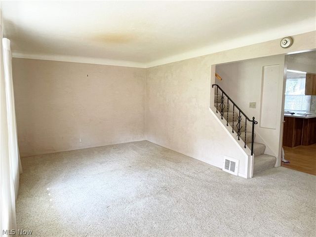 1661 Byron Drive, Mayfield Heights, OH 44124