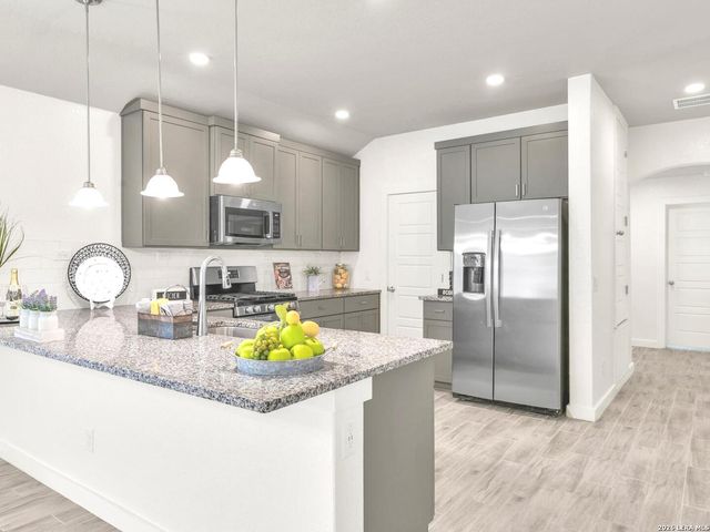 756 Fort Leonard, San Antonio, TX 78245