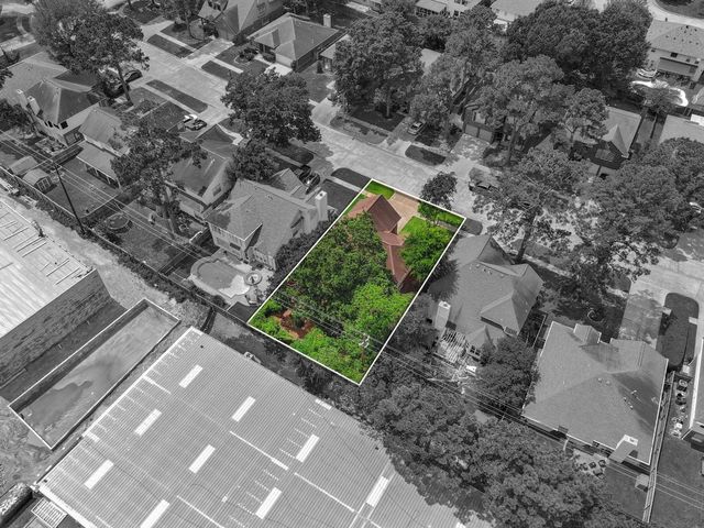 16027 Lakestone Drive, Tomball, TX 77377