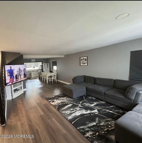 707 Beachview Avenue, Union Beach, NJ 07735