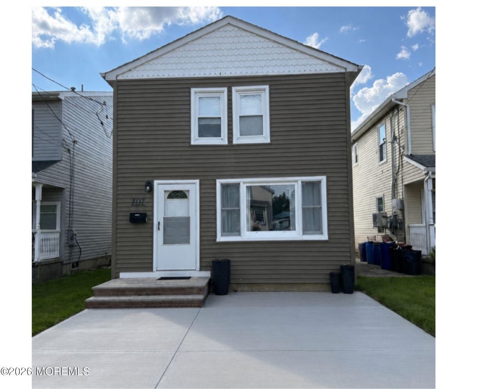 707 Beachview Avenue, Union Beach, NJ 07735