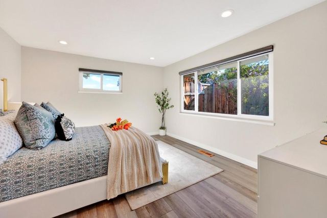 1525 S Mary Avenue, Sunnyvale, CA 94087