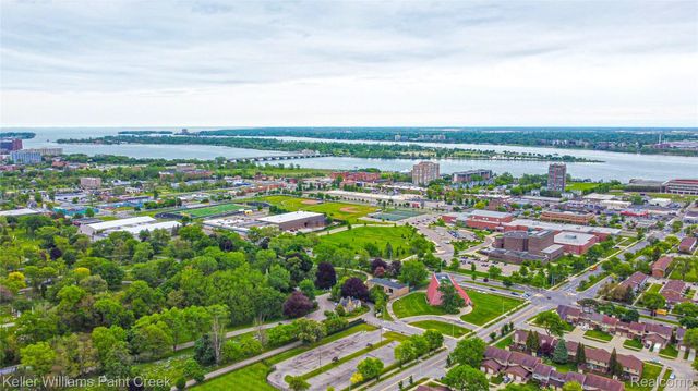 1847 Campau Farms Circle, Detroit, MI 48207