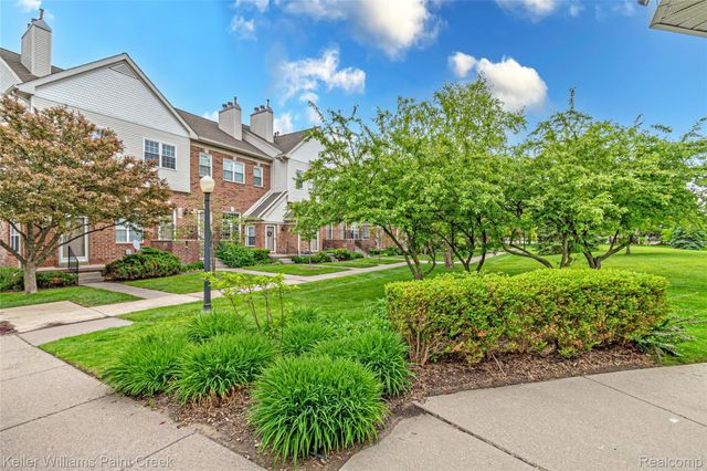 1847 Campau Farms Circle, Detroit, MI 48207