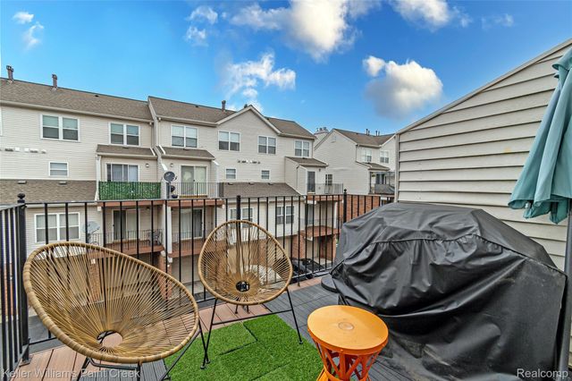 1847 Campau Farms Circle, Detroit, MI 48207