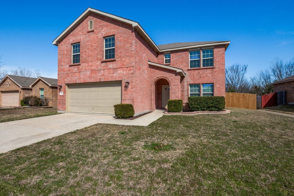 1306 Newton Drive, Cedar Hill, TX 75104