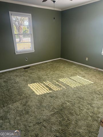 555 Jordan Lane, Swainsboro, GA 30401