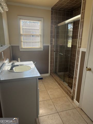 555 Jordan Lane, Swainsboro, GA 30401