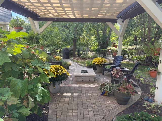 13777 Smokey Hollow Court, Carmel, IN 46032