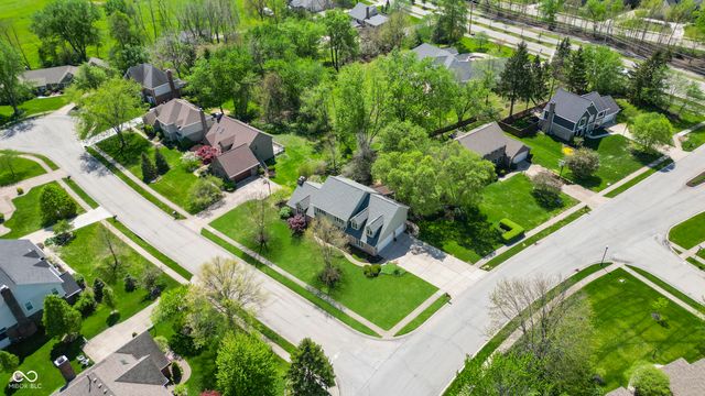 13777 Smokey Hollow Court, Carmel, IN 46032