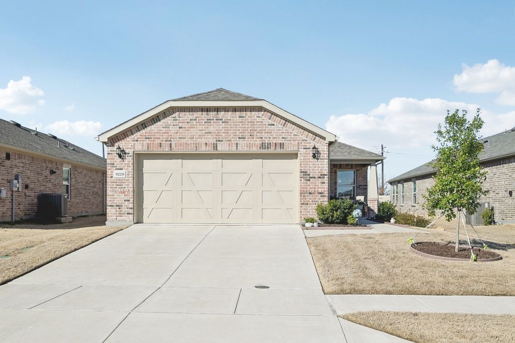 9229 Riverlight Road, Mckinney, TX 75071