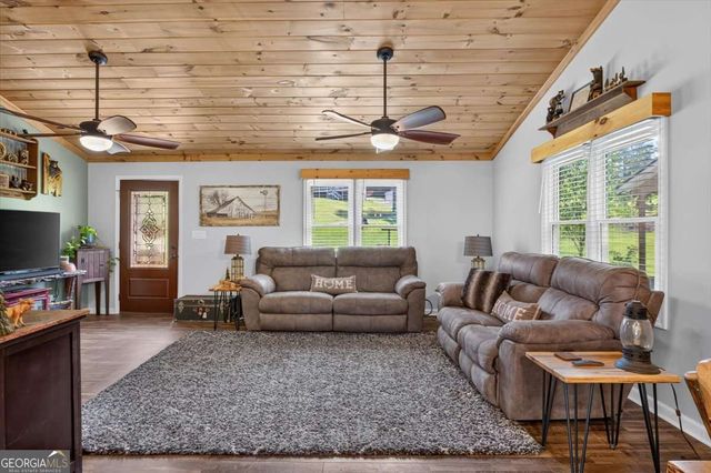 40 Cricket Walk Drive, Talking Rock, GA 30175