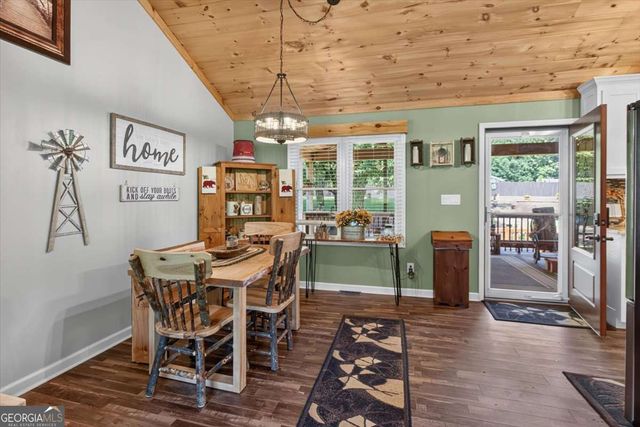 40 Cricket Walk Drive, Talking Rock, GA 30175