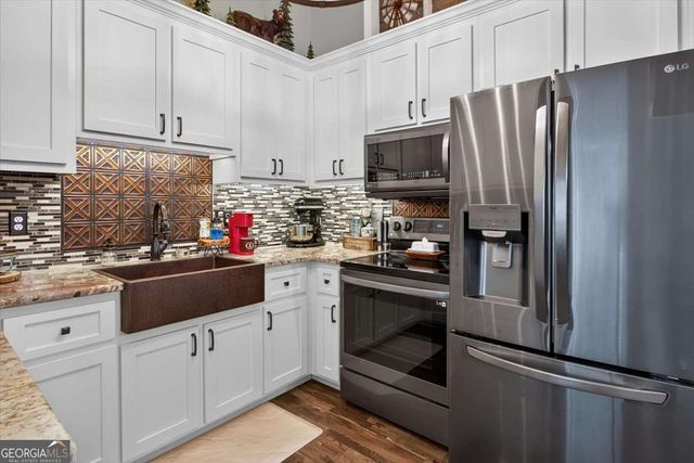 40 Cricket Walk Drive, Talking Rock, GA 30175