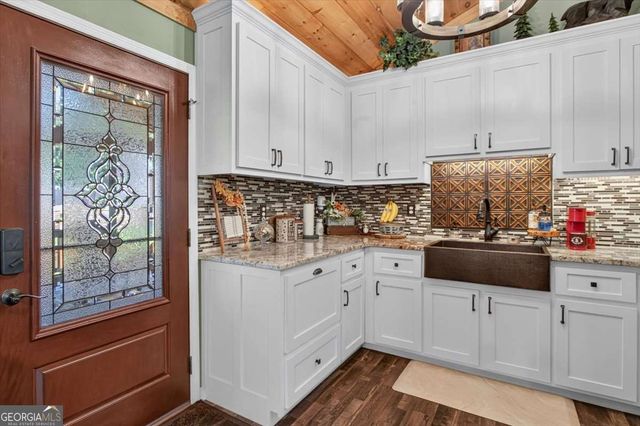 40 Cricket Walk Drive, Talking Rock, GA 30175