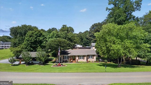 40 Cricket Walk Drive, Talking Rock, GA 30175