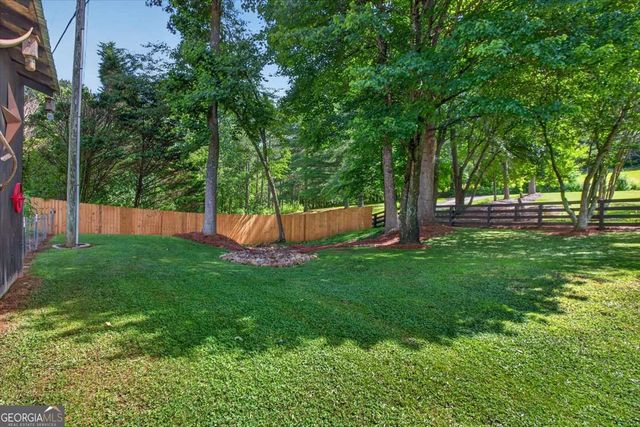 40 Cricket Walk Drive, Talking Rock, GA 30175