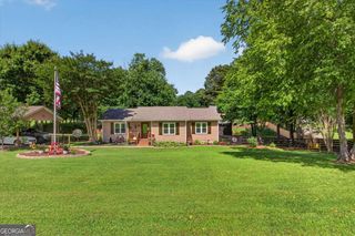 40 Cricket Walk Drive, Talking Rock, GA 30175