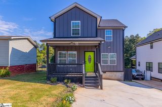 18 Blackwood Street, Greenville, SC 29611