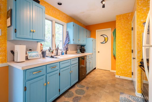 2639 Colton Avenue Se, City Of Grand Rapids, MI 49506