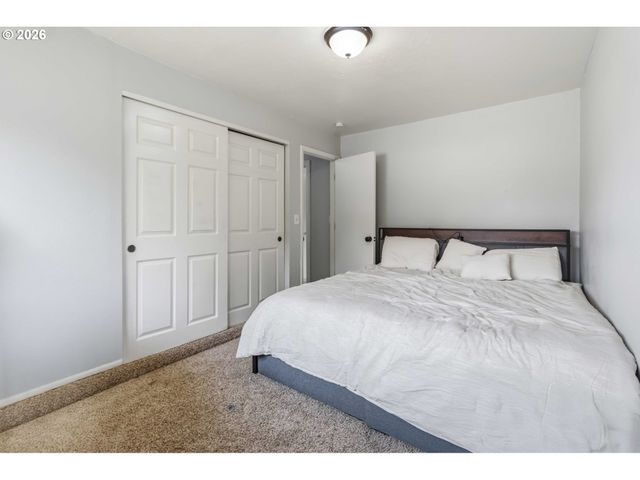 109 MERRITT Dr, Longview, WA 98632