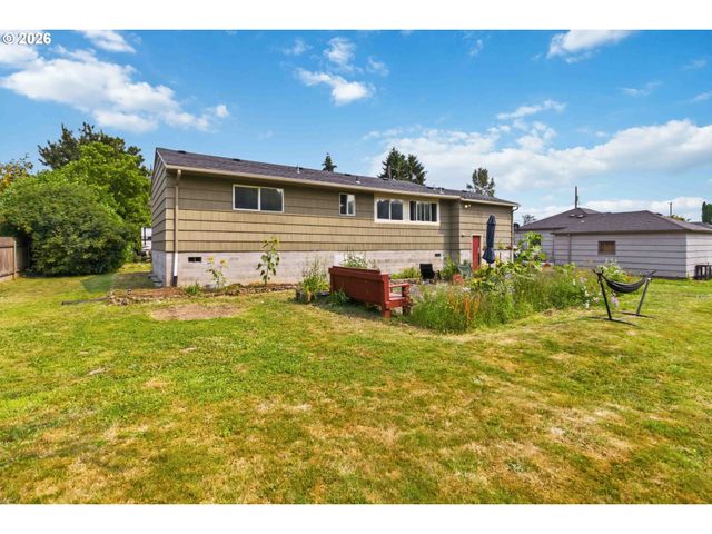 109 MERRITT Dr, Longview, WA 98632