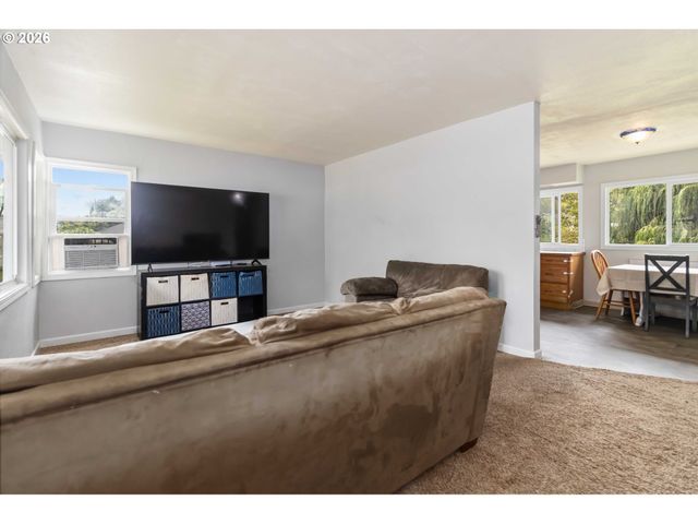 109 MERRITT Dr, Longview, WA 98632