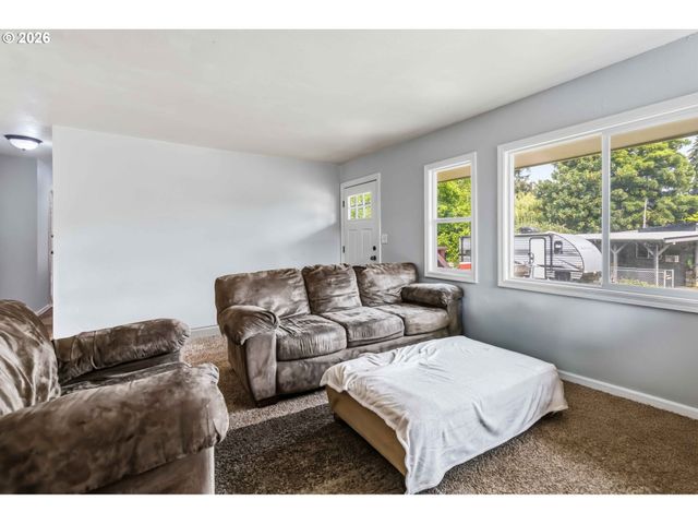 109 MERRITT Dr, Longview, WA 98632