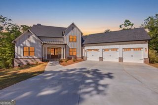 110 Fall Pippin Court, Clarkesville, GA 30523