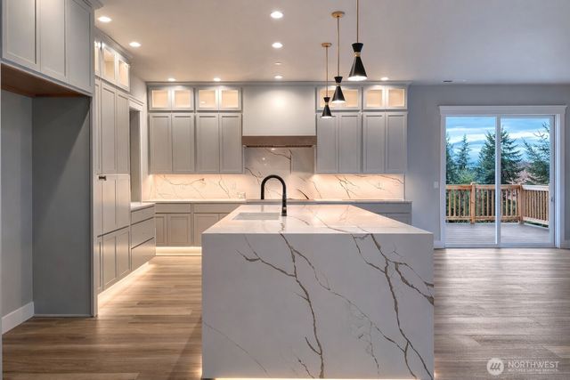 6237 179th Place SE, Bellevue, WA 98006