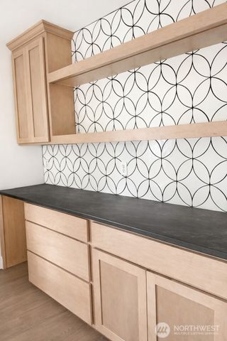 6237 179th Place SE, Bellevue, WA 98006