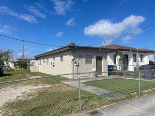 4015 SW 19th St 3, West Park, FL 33023