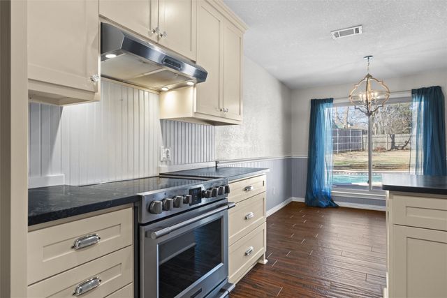 1210 Brookfield Lane, Mansfield, TX 76063