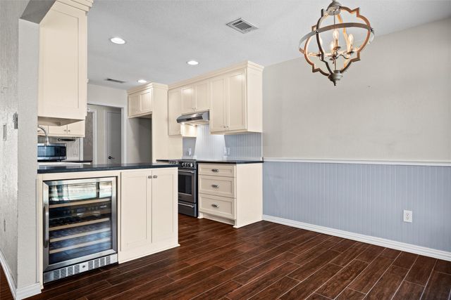 1210 Brookfield Lane, Mansfield, TX 76063