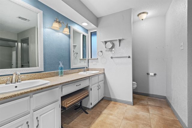 1210 Brookfield Lane, Mansfield, TX 76063