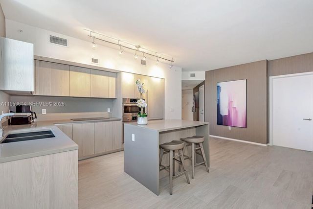4010 S Ocean Drive R2701, Hollywood, FL 33019