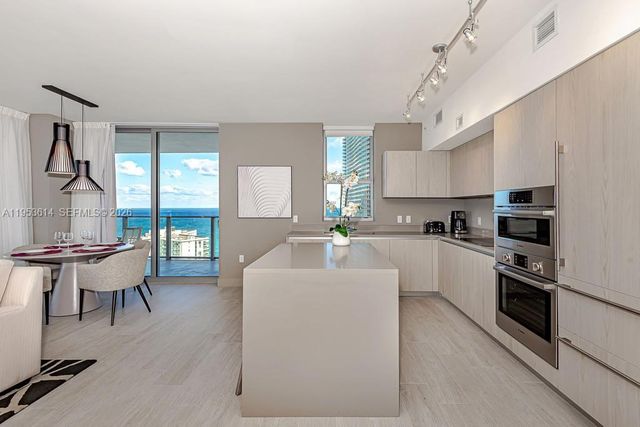 4010 S Ocean Drive R2701, Hollywood, FL 33019